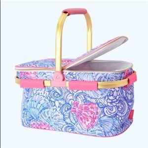 NWT🌸LILLY PULITZER🌻PICNIC 🍓🍇🧀🥐BASKET !🥂🍾.